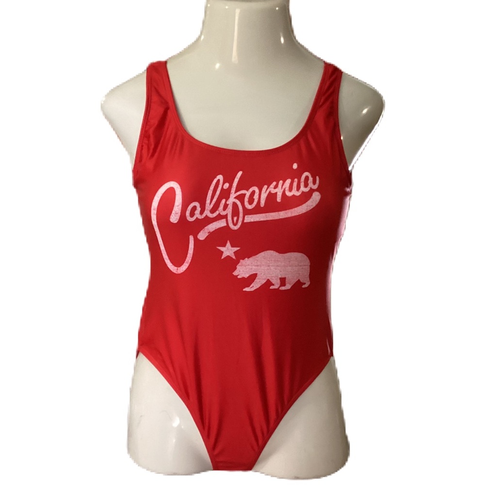 One piece swimsuit. M